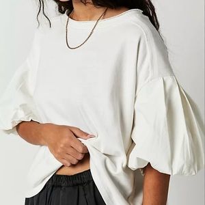 NWOT Women’s Free People White Blossom Tee